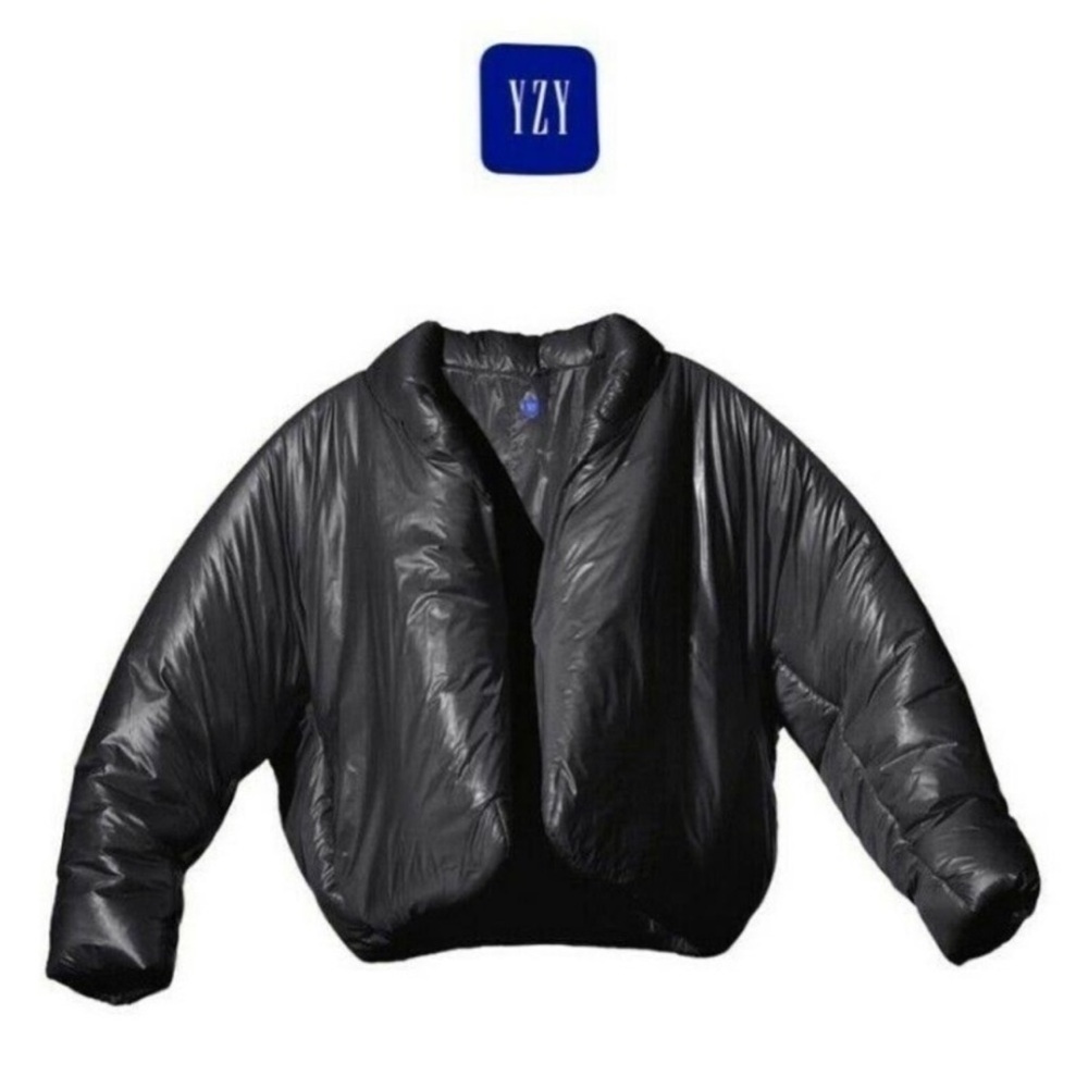 MEN’s XXL Black YEEZY x GAP Black Round Jacket V1